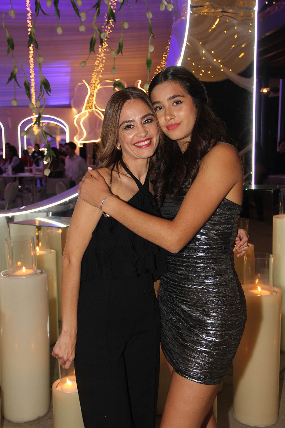 Mariana López y Valentina Tovar.