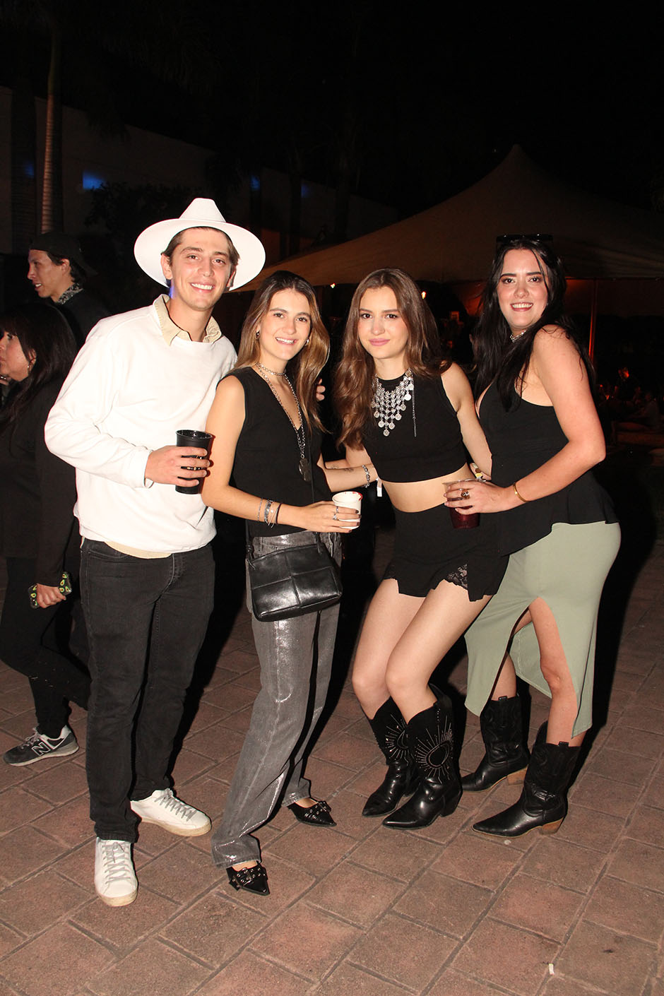 Diego Barba, Carlota de la Garza, María Fernanda Ornelas y Carolina Asís