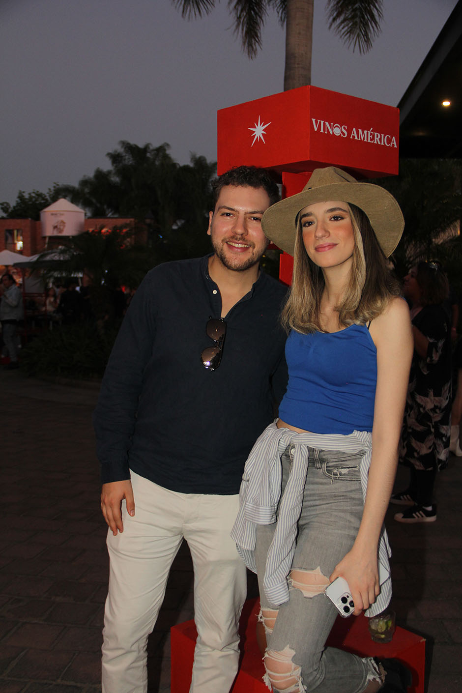 Max Gutiérrez y Mayte Ballesteros.