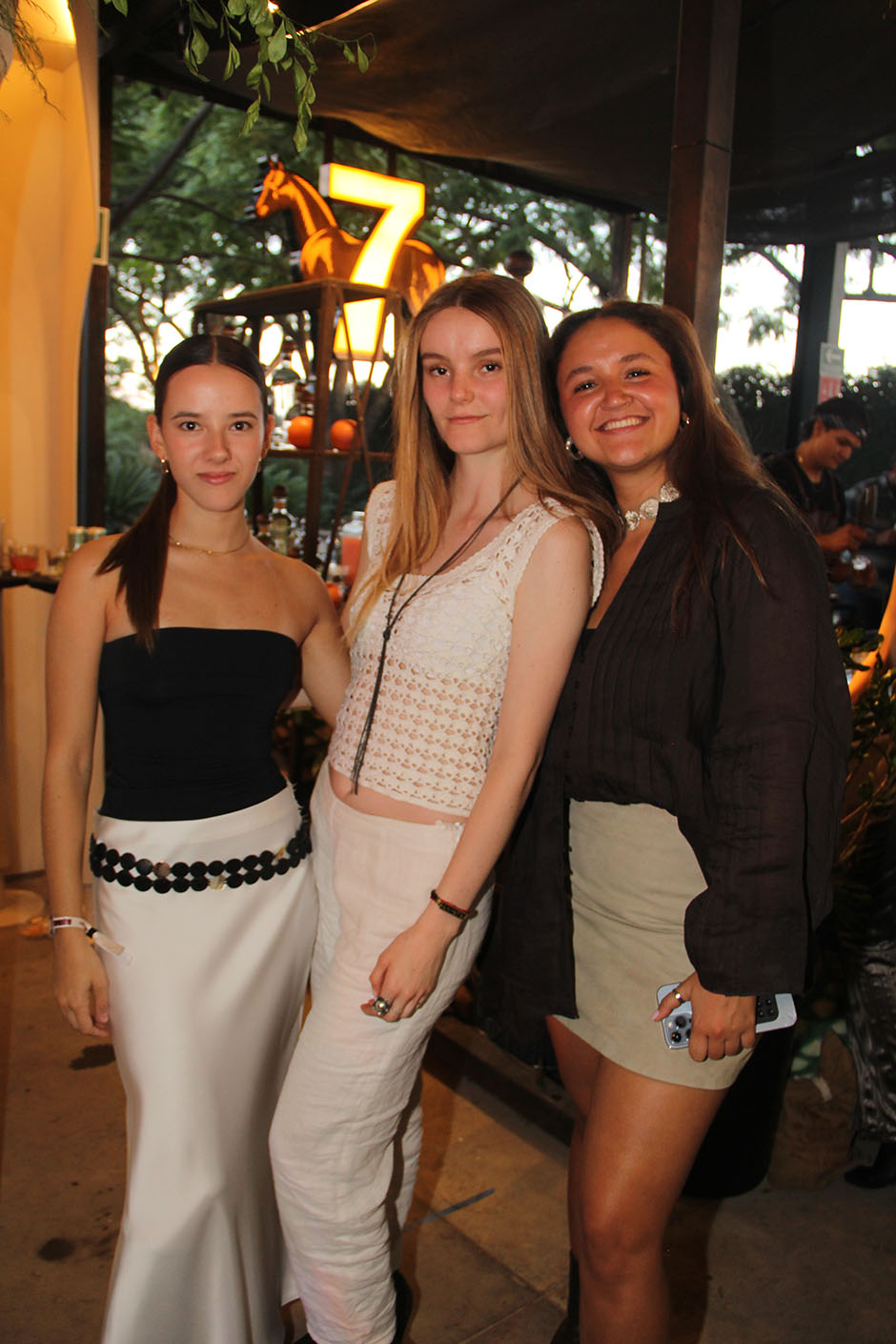 Bárbara Tucmann, Camila Vega y Paula Vega.