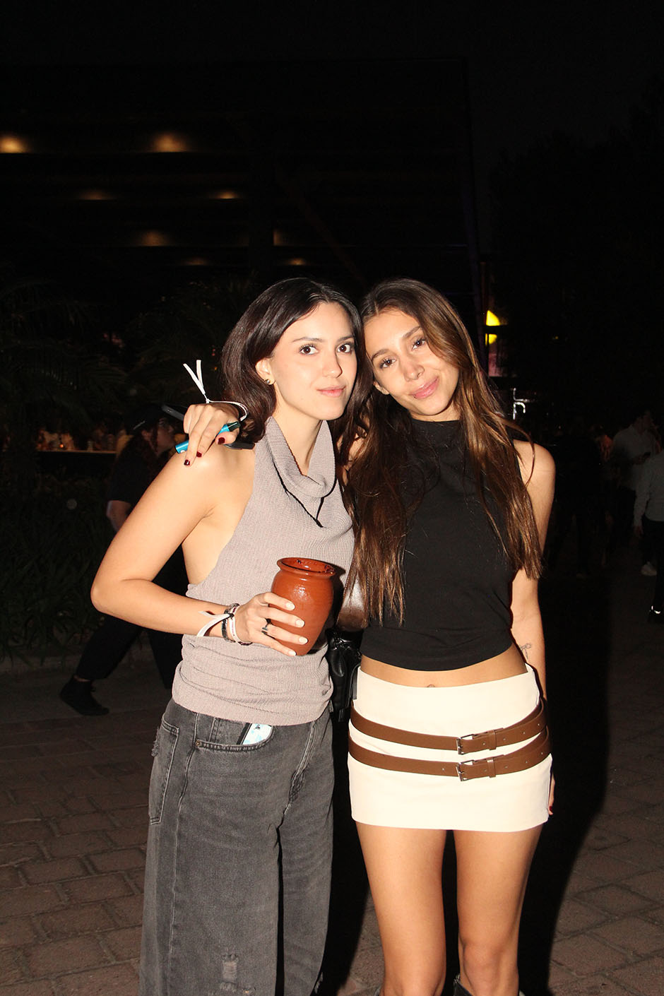 Diana Rherese y Manuela Pizá.