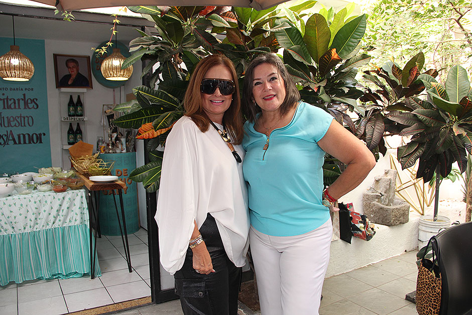 Dermina González y Ema Solorzano