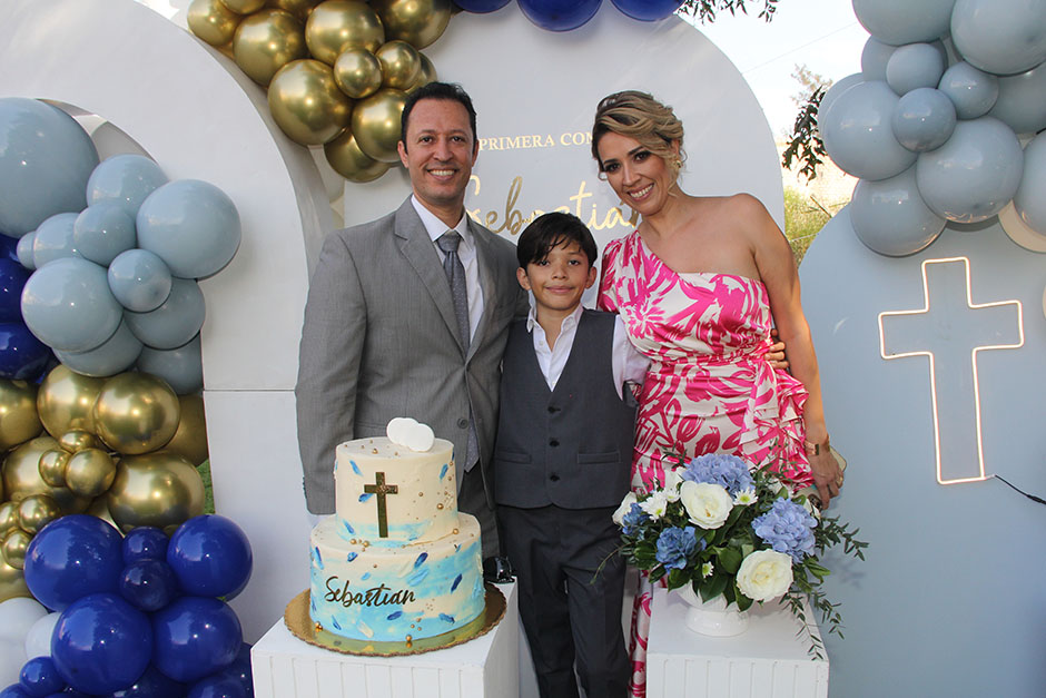 David Urrea, Sebastián Urrea  y Marcela González