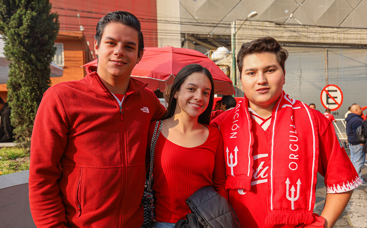 Juan Barragán, Victoria Matamoros y Liliana Pérez (Edgar Segura / Braulio García)