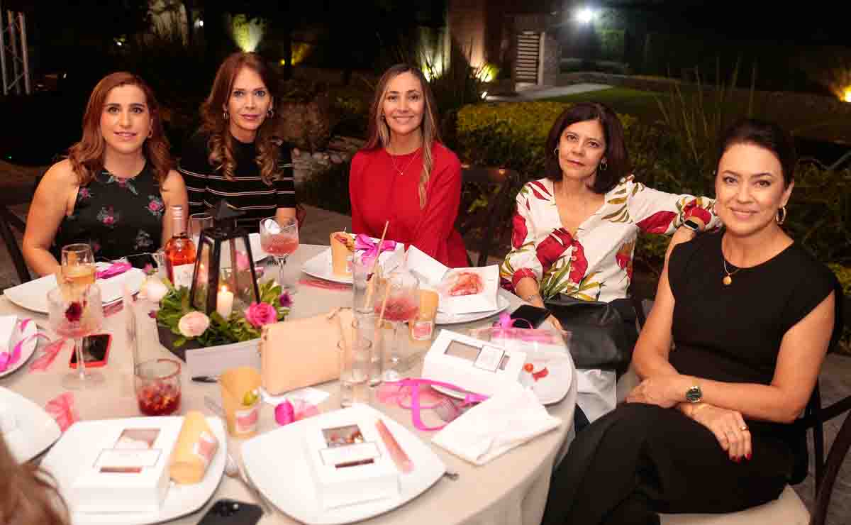Marcela Garza, Claudia Fuentevilla, Ana Paula Garza, Martha Borrego y Claudia Araujo / Fotos: Daniel Saldívar
