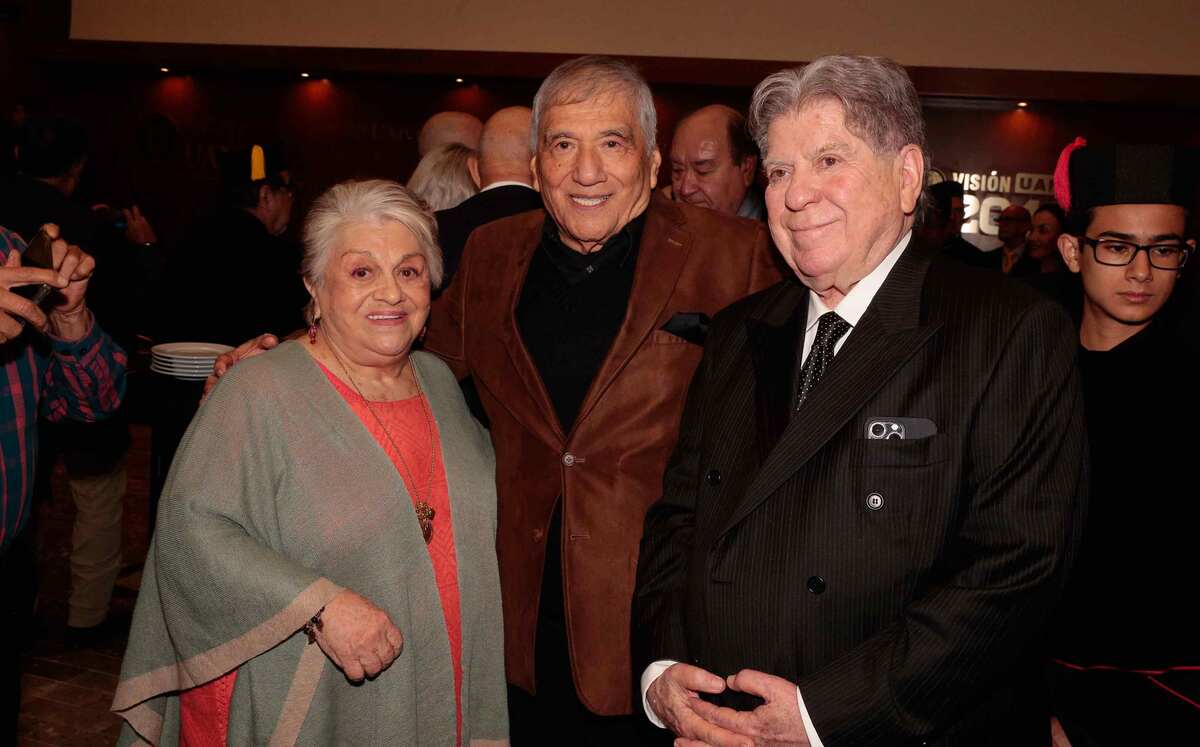 María Elena Galindo, Martín Urieta y Francisco González Sánchez