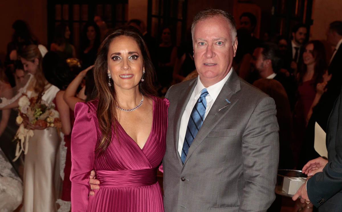 PAPÁS DE LA NOVIA. Brenda Salinas y Claudio Fernández