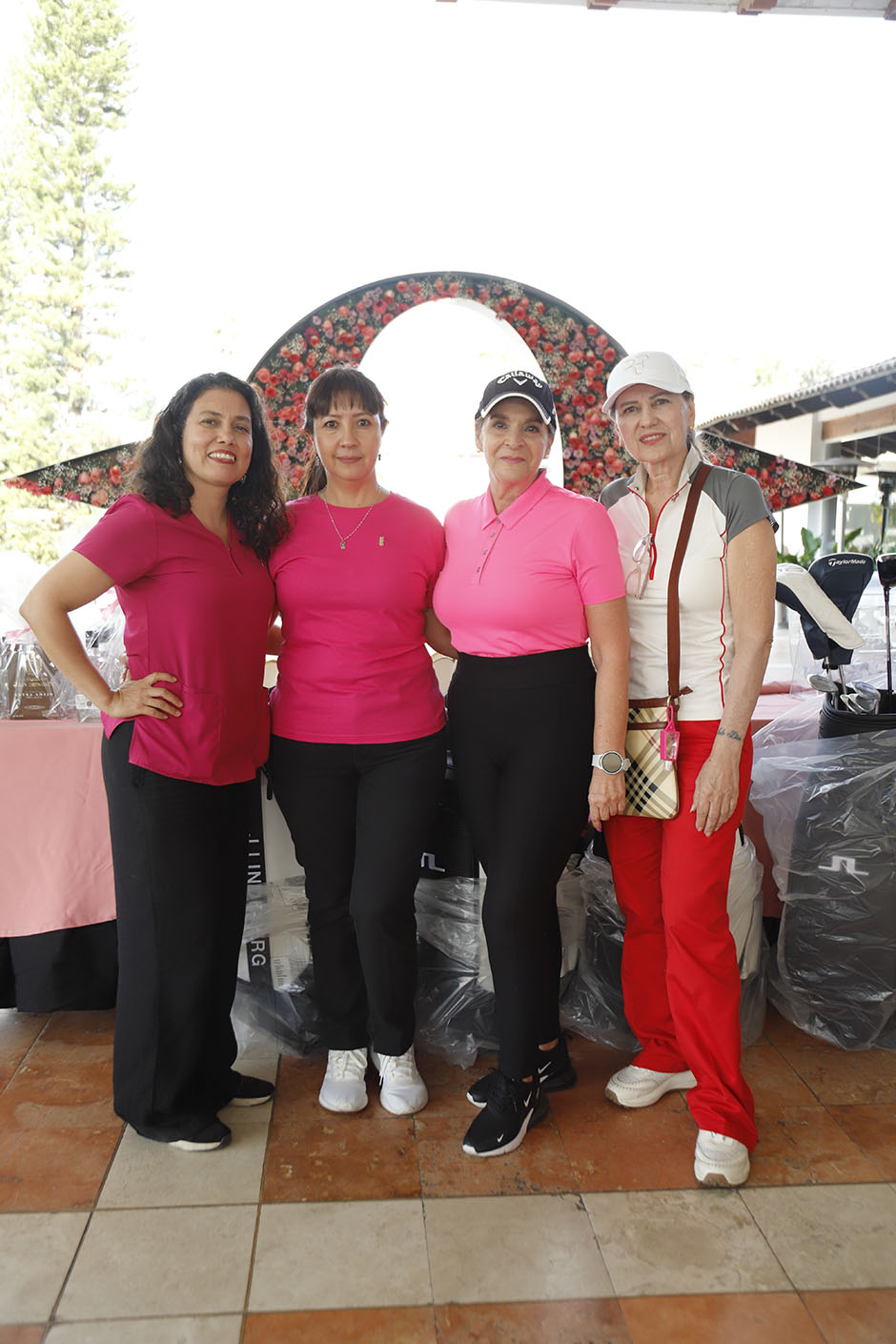 Teresa Serratos, Jessica Inclán, Rosy Colina y Elsy Peniche