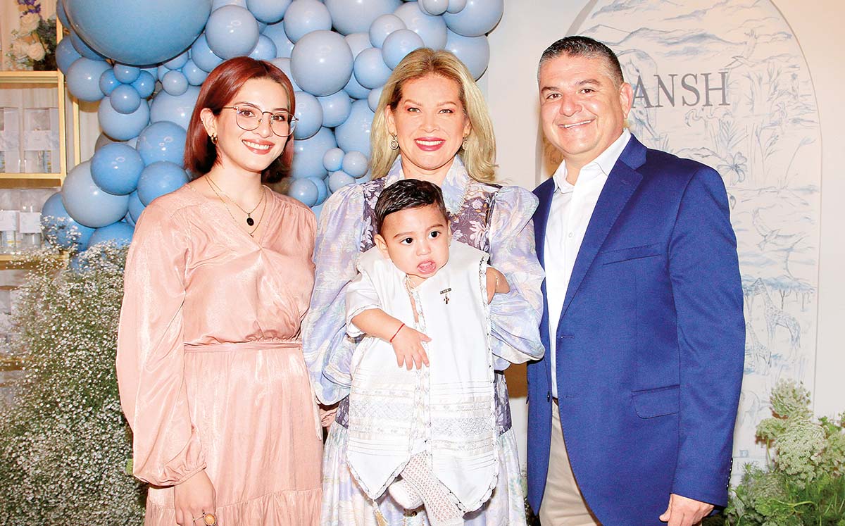 DANY MARTÍNEZ, MARIMAKI MARTÍNEZ ANSH MIGLANI Y SEVERINO MARTÍNEZ disfrutaron de la decoración de Opciones para Eventos