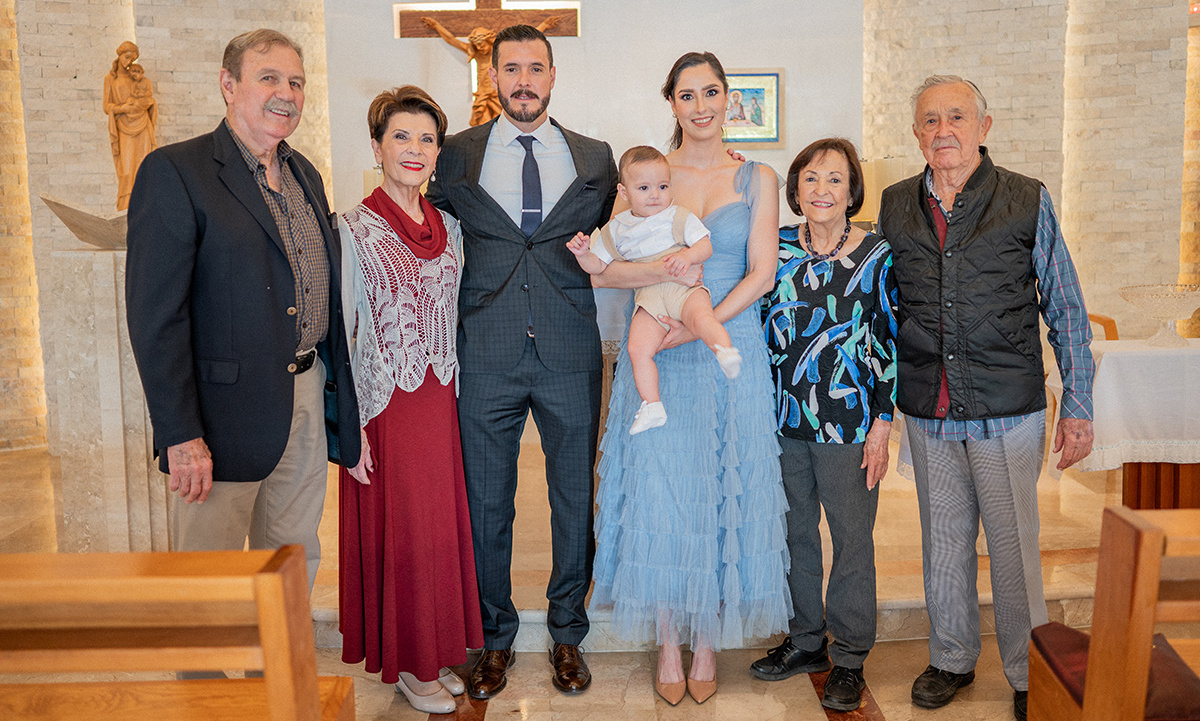 Enrique Gonzalez, Adriana Rodríguez Vizcarra, Andrés González, Andrés González, Sofía de la Fuente, María Guadalupe Flores y Sergio de la Fuente