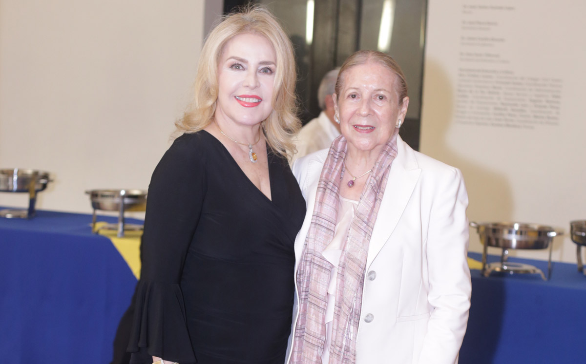 Cristina Sada Salinas y Lupita Molina de Elizalde