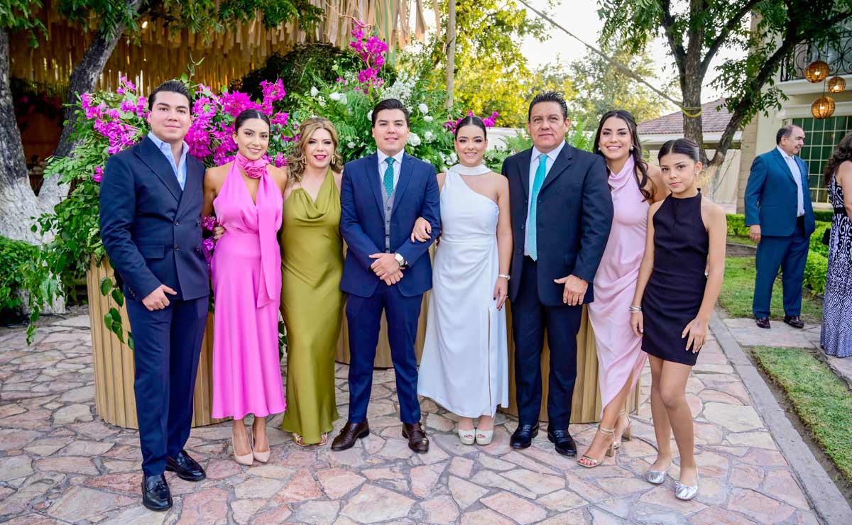 Familia del novio. Luis, Andrea, Sissy, José Manuel, María José, José Luis, Ana Silvia y María Isabella