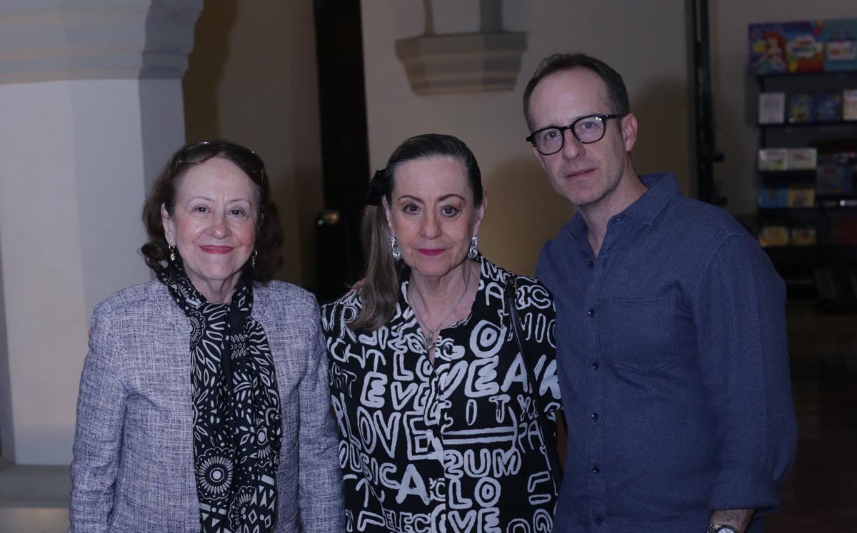 Graciela Garza, Silvia Garza y Hussam Elbahara