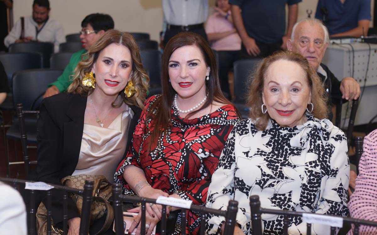 Graciela Tancredi, Marlene Dávila de Rodríguez y Aurora Cantú de Cagnasso