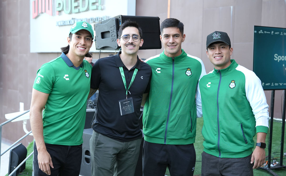 Héctor, Rodrigo, Santiago y Diego