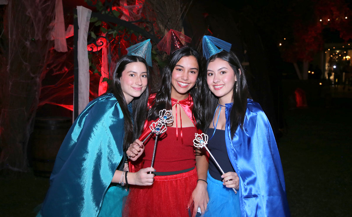 Mar, Regina y Regina