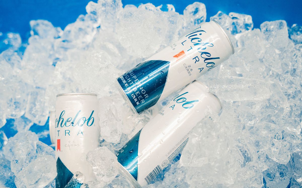 Michelob Ultra es una cerveza ligera con solo 95 calorías | Foto: Cortesía