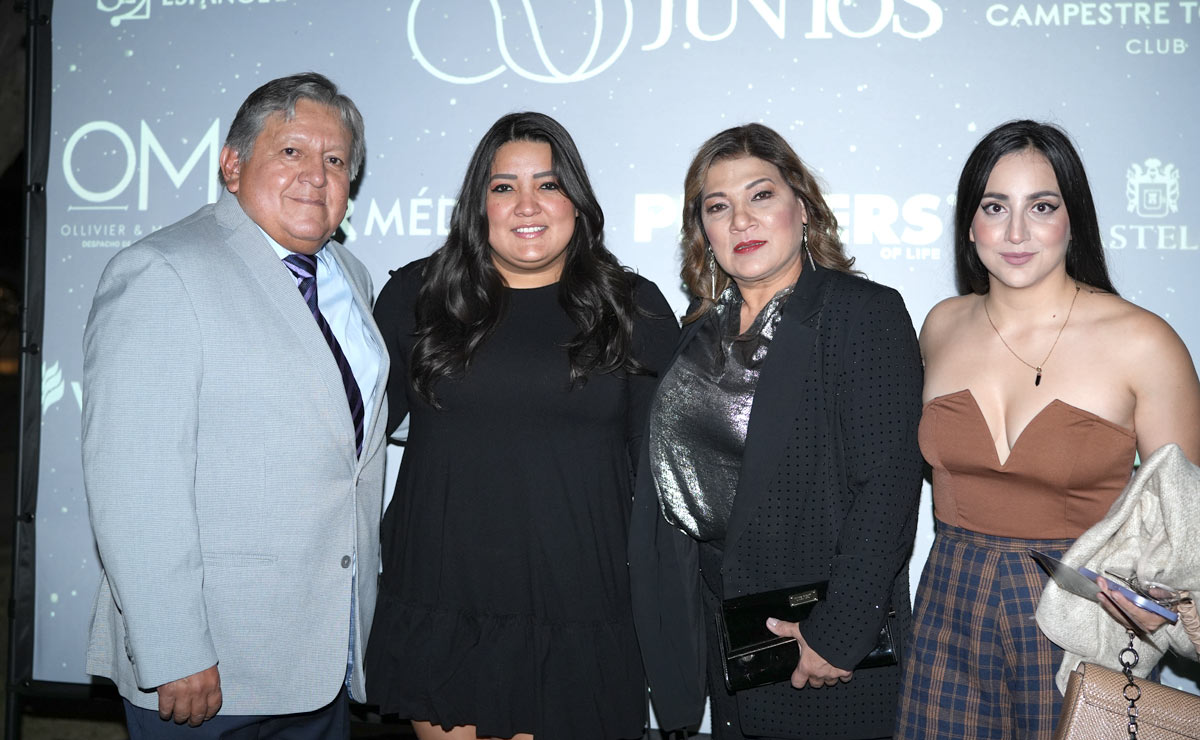 Ricardo, Cristy, Cristina y Mariana