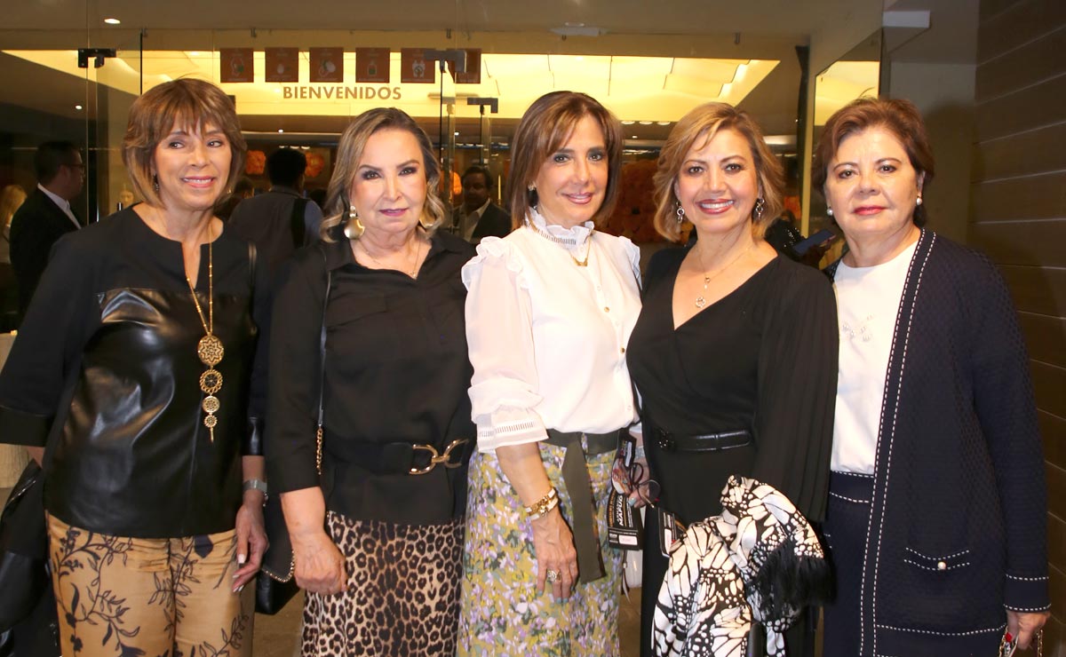 Selina, Natalia, Gaby, Nury y Silvia