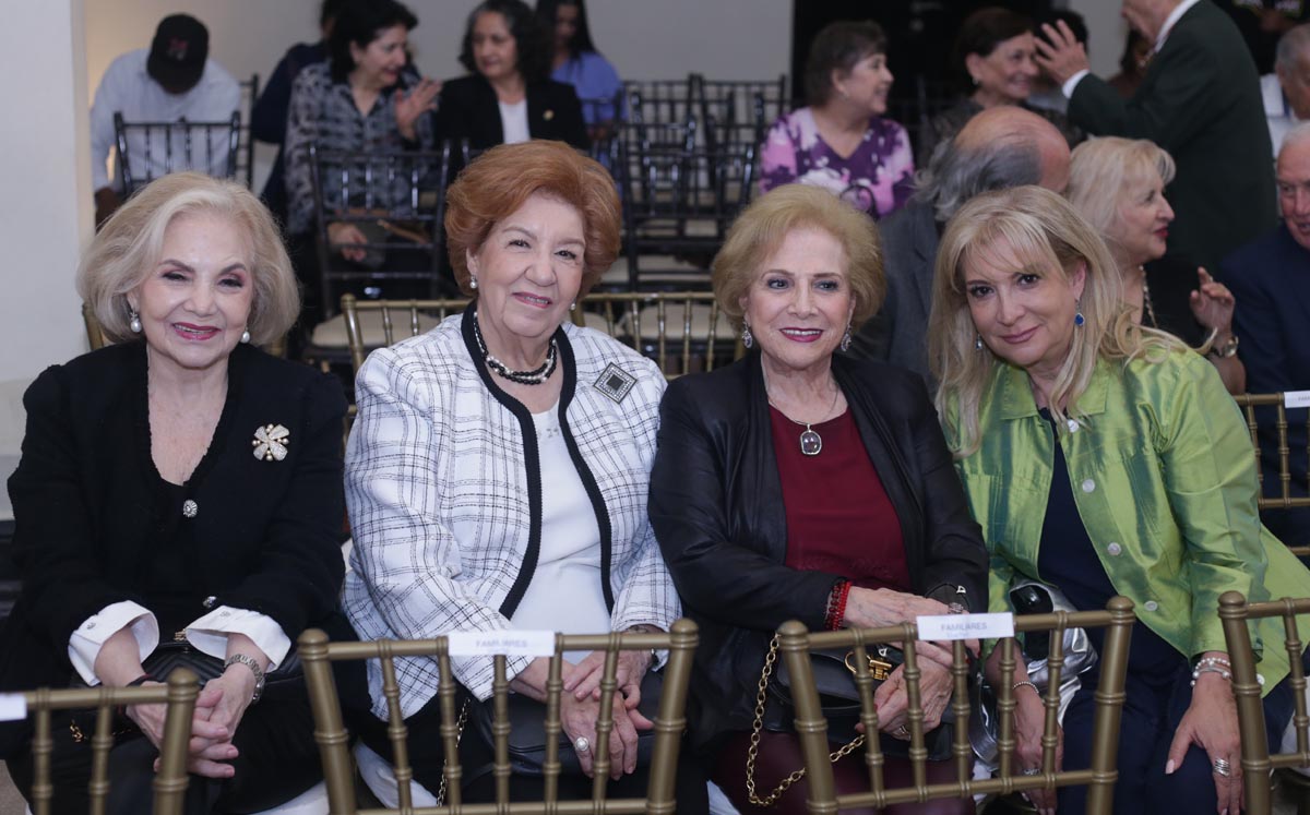 Sonya Garza, Elsie Guadalajara, Sandra Santos de De la Garza y Sandra De la Garza