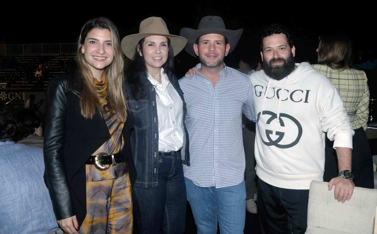 Tania Leal de Ancira, Rebeca Dávila, Lalo Manautou y Manuel Ancira