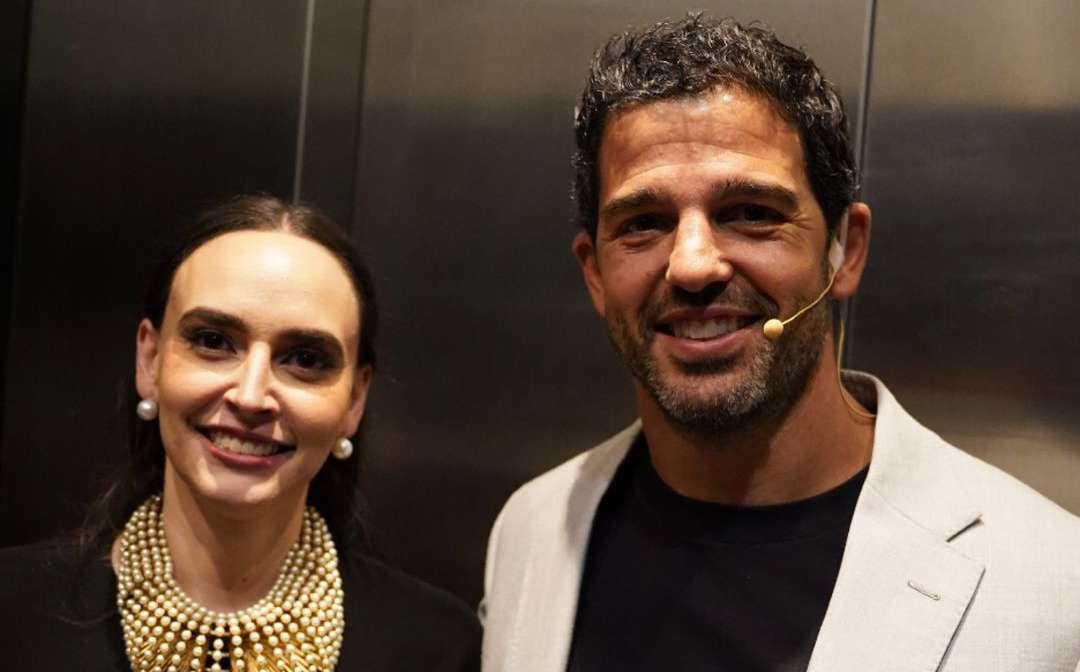 Oso Trava en una de sus entrevistas con Altagracia Gómez.  (Foto: Instagram)