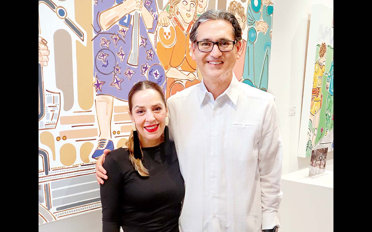 DUNIA MARON Y ERASMO GONZÁLEZ nos regalaron sus mejores sonrisas en la inauguración de la exposición de arte Re dibujando los Recuerdos