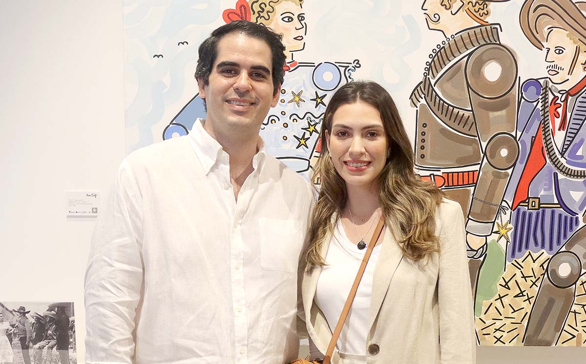 MANUEL ALBERTO LEAL Y ALEJANDRA ALVARADO nos regalaron sus mejores sonrisas durante la inauguración