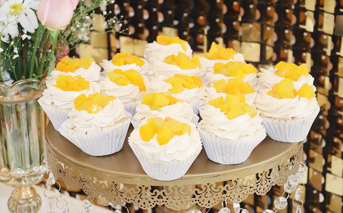 Deliciosa mesa de postres
