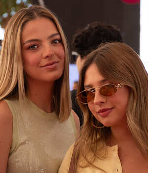 Vielka Stoever y Jimena González