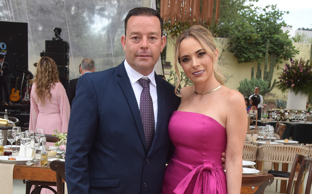 Armando Hernández y Leilani Arreola