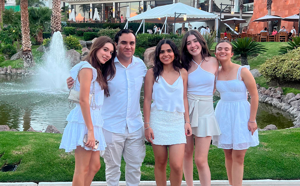 Paulina Torres, Hugo Valadez, Claudia Maldonado, Mariana Hernández y María Aranda