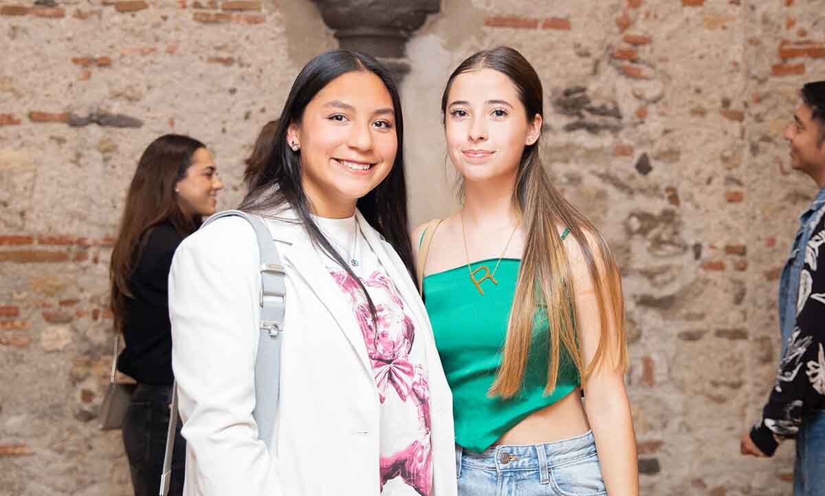 Regina Ling y Sofía Rodas