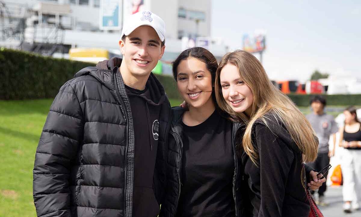 Pily Martin, José Manuel Treviño y Paulina Parikins