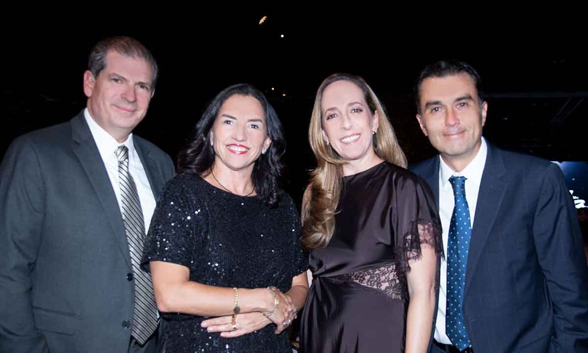 Enrique Ibarrondo, Lorena Ibarrondo, Gaby Zorrilla y Patricio Zorilla