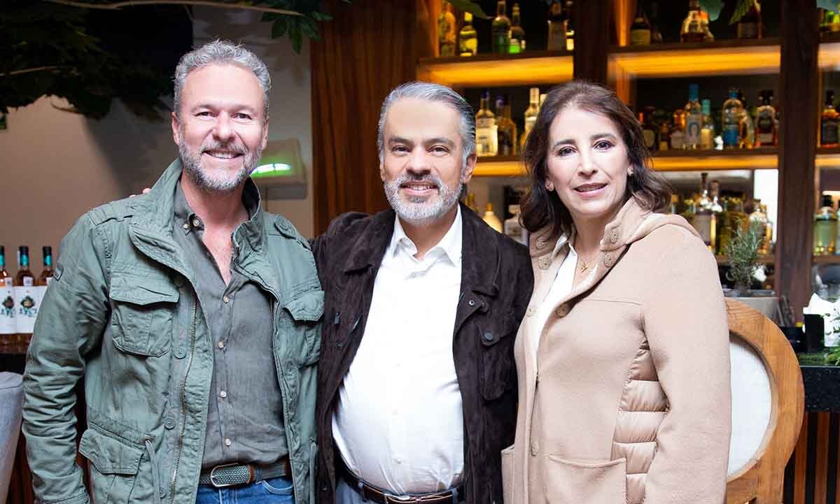 Alejandro Irigoyen, Carlos Briones y Lissy Briones