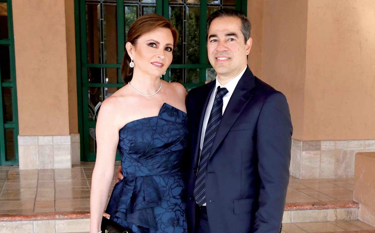 Cordelia Elizondo de Préstamo y Arturo Préstamo
