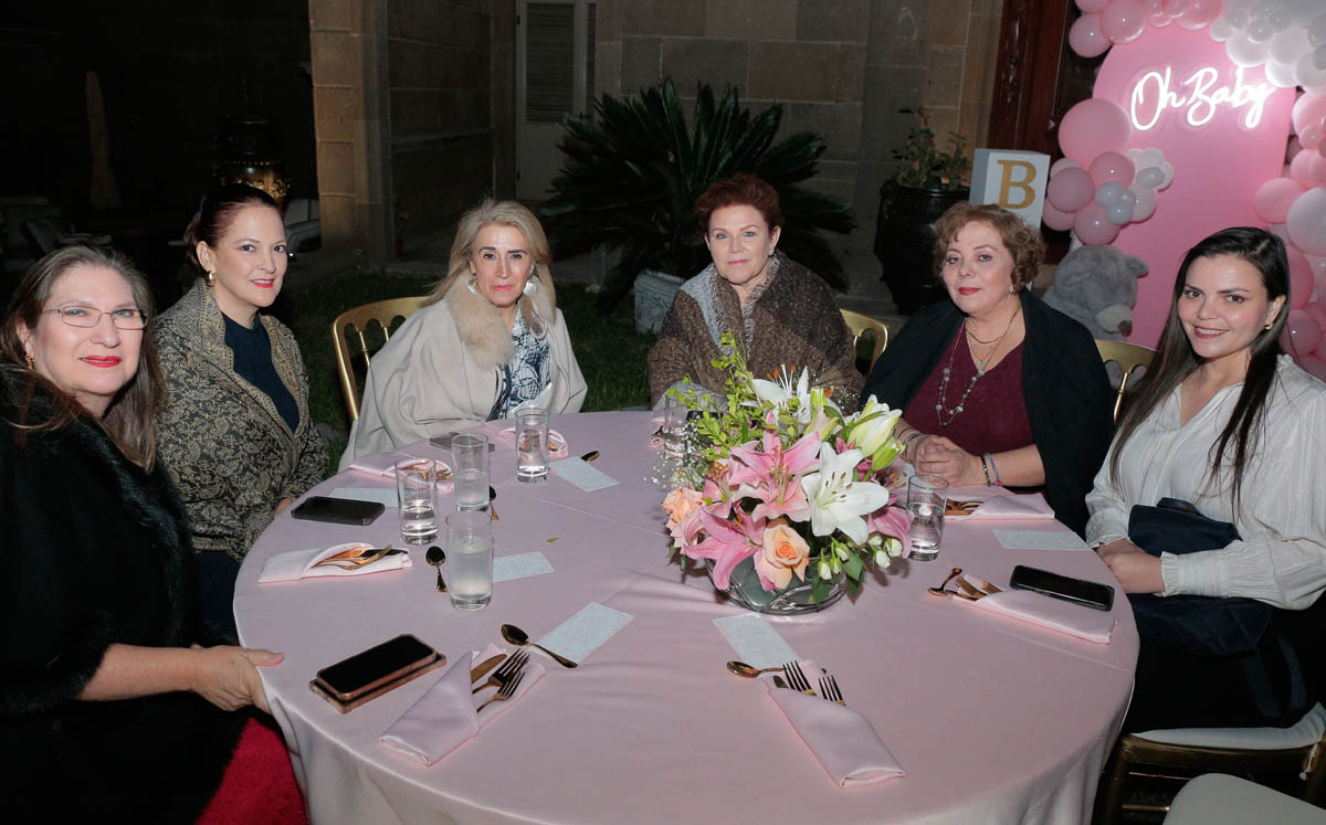 Marcela Karren, Carla Cantú, Mayela Vázquez, Linda Vázquez, Marijack Vázquez y Alejandra Paredes