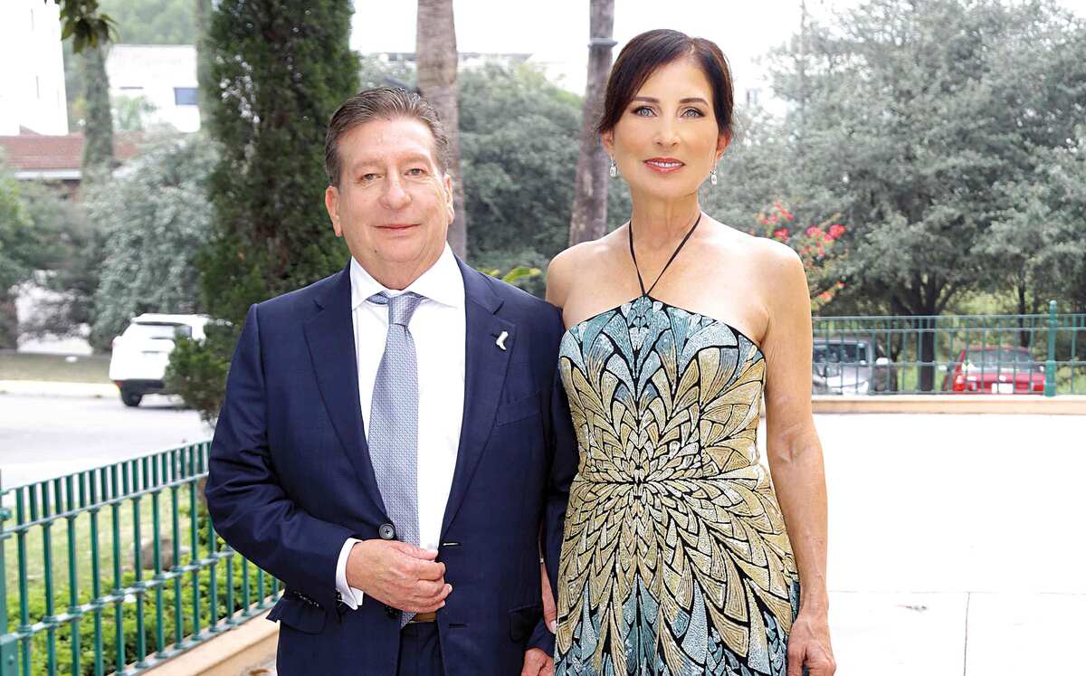 Papás del novio. Mauricio Yarte e Irma Garza de Yarte