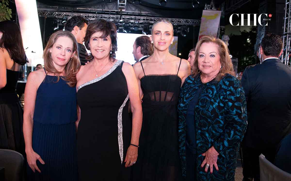 Paty Contreras, Fernanda Rivero, Roy Contreras y Susana Cue (Fotos: Yanahui F. Sevilla)