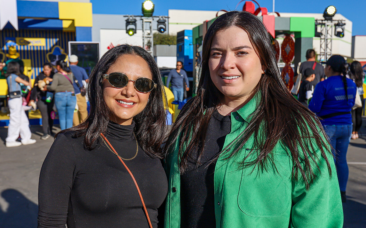 Ximena Bernal y  Amairani Castro (Edgar Segura)