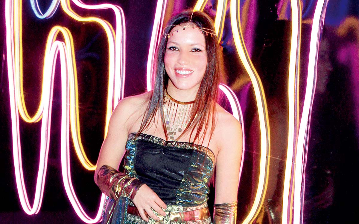 RENATA CASILLAS nos encantó con su difraz