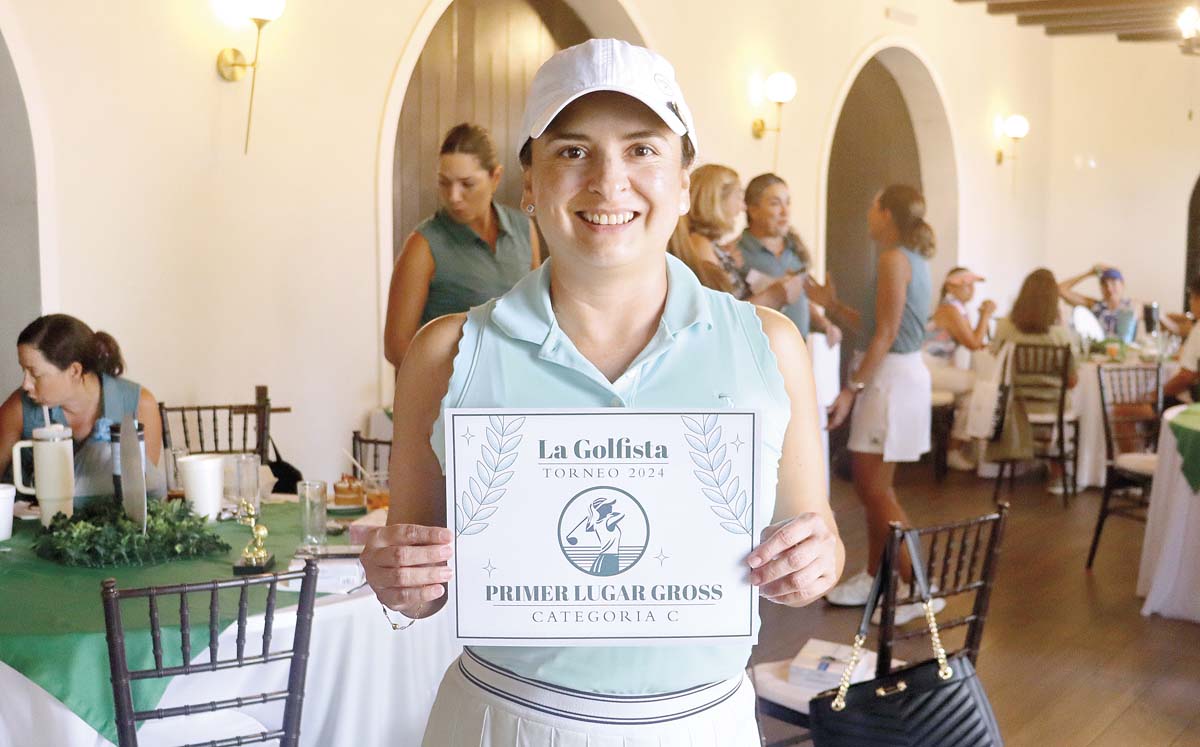 PAOLA VAZQUEZ presente en el Club Campestre Tampico