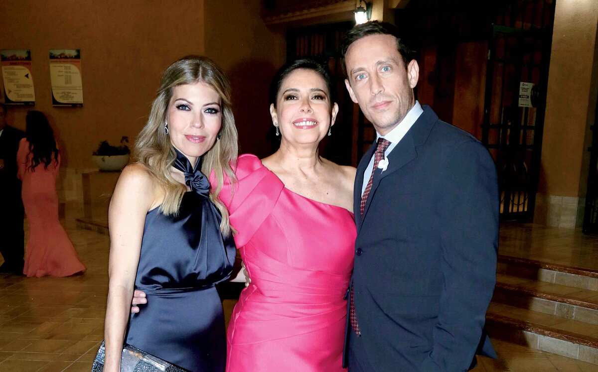 Erika Villlarreal, Marilupe Elizondo y Adrián del Castillo