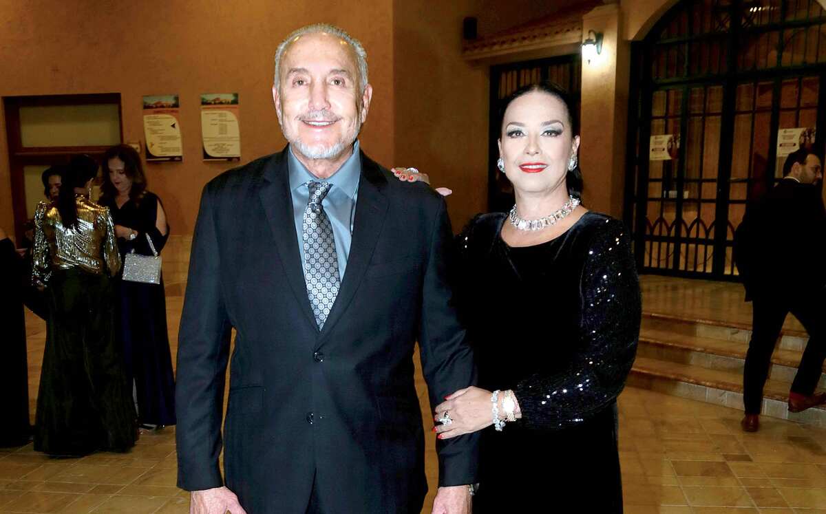 Guillermo Pérez Salinas y Mireya de Pérez Salinas