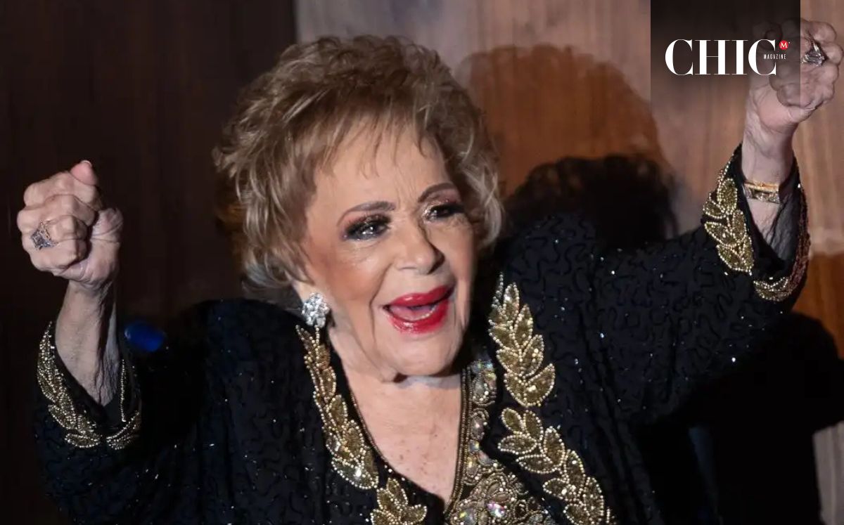 Significado de los rehiletes plateados en el homenaje de Silvia Pinal (X)