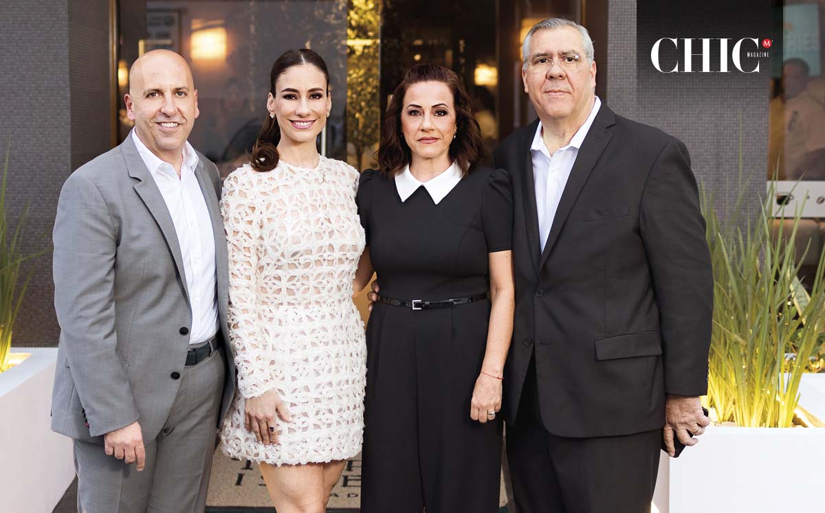 JIHAD EL KHOURY, PATRICIA VITE, SARA ABDO Y FRANCISCO LÓPEZ felices en la inauguración de la segunda sucursal de Café Andrade
