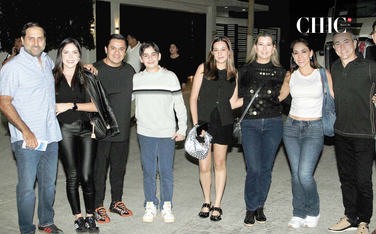 HENRY FERES, PAULINA MANAUTOU, LUIS NÚÑEZ, SANTIAGO NÚÑEZ, MARÍA LUISA DE LA GARZA, CARMEN ELY DE LA GARZA, GLORIA ALFARO, CÉSAR REYES Y LUIS ARTURO