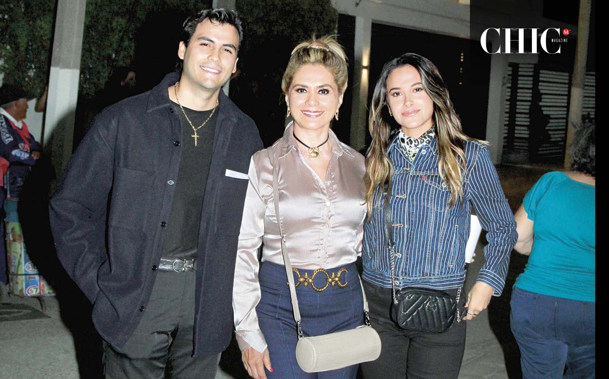 RODRIGO PASCUAL, SYLVIA TACEA Y SYLVIA PASCUAL llegaron puntuales al Estadio Tamaulipas