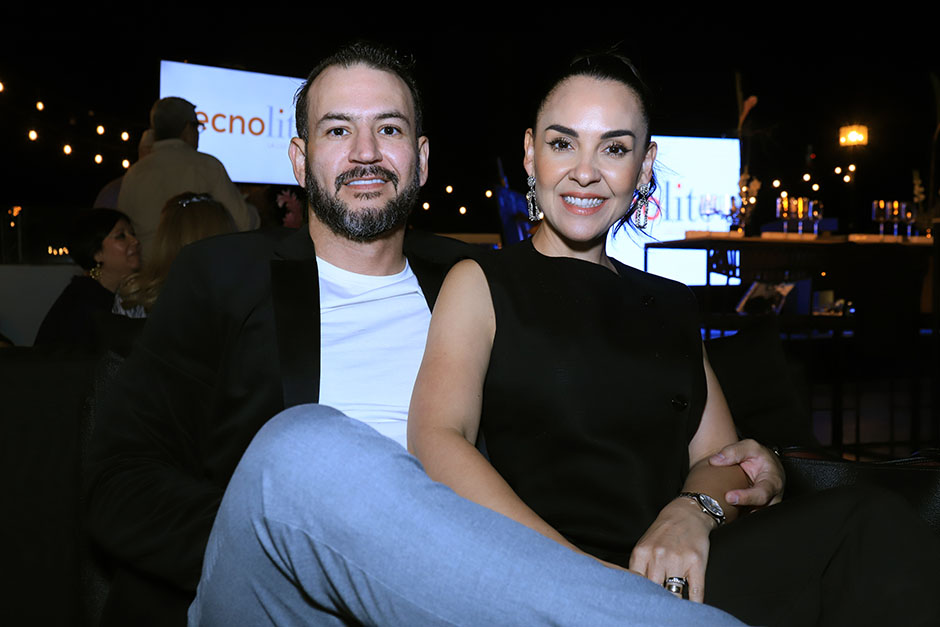 Juan Paulo Villanueva y Paty Castellanos